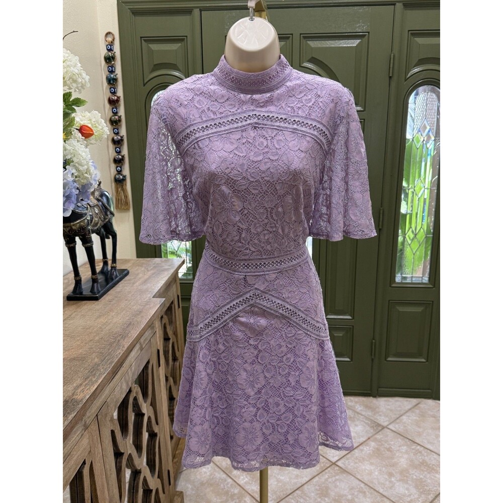 Lavender Scalloped Lace High Neck Dress – Size Large